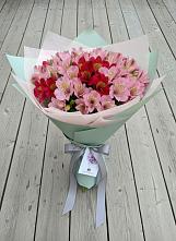 Букет цветов из:  Альстромерии #REPLACE_PRED# Райчихинске
