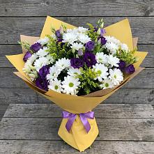 Букет цветов из:  Ирисы, Хризантемы и Ромашки в Райчихинске